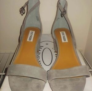 Steve Madden low heels